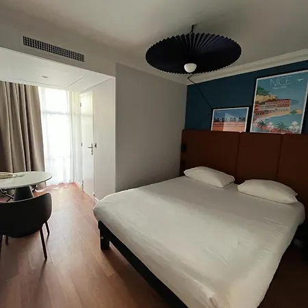 Hotel Ibis Centre Notre Dame 3*