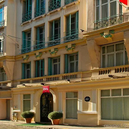 Ibis Centre Notre Dame 3*