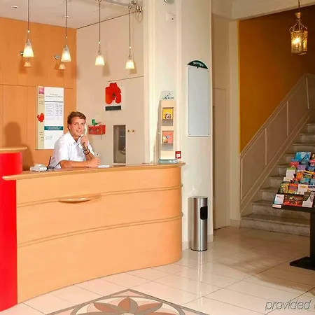 Ibis Centre Notre Dame Hotel 3*